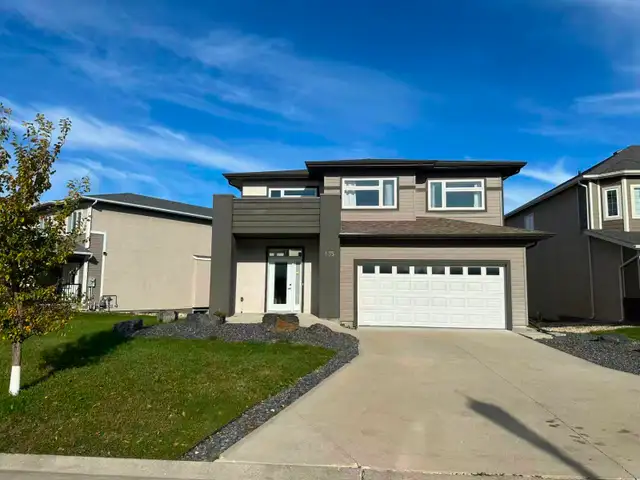 Spacious New House with 4 Bedrooms Upstairs in Bridgewater