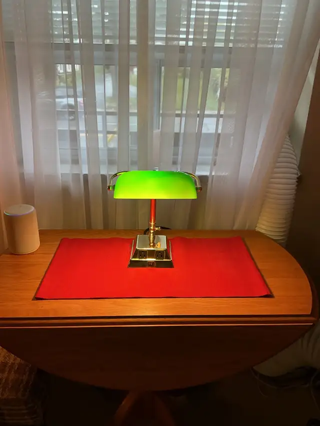 Bankers Desk Lamp.  Excellent Condition!  East Hamilton.