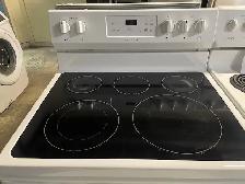 Cuisinière blanche vitrocéramique Frigidaire - Photo 2