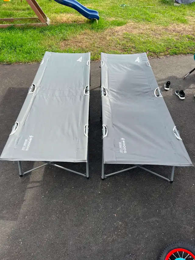 Woods Insta Cot ( 1 sold )