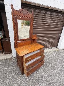 Free delivery antique Vintage Oak Dresser with Mirror - Photo 5