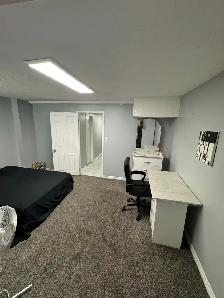 Furnished Bedroom for Rent (Available Nov 1s) - Mavis & Eglinton - Photo 6