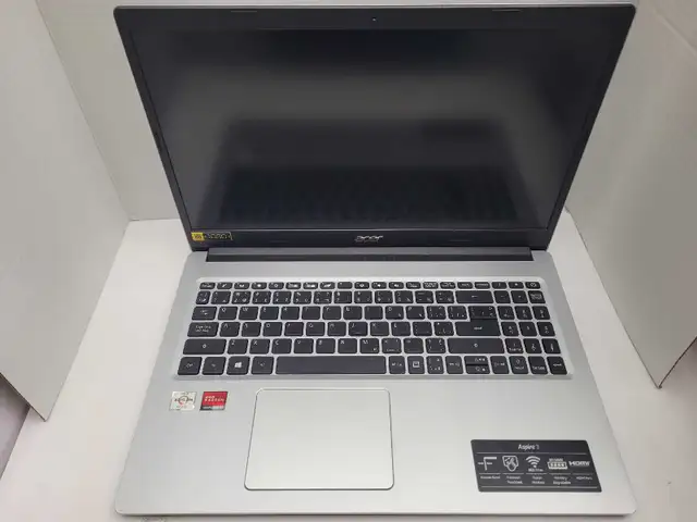 Acer Aspire 3 AMD 8GB 256SSD