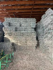 small square hay bales - Photo 2
