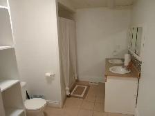 Furnished Rooms Available Immediately North Bay - Photo 4