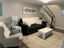 Beautiful 2 Bedroom Basement Apartment with Private Backyard - Photo 2