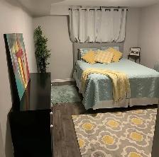 Beautiful 2 Bedroom Basement Apartment with Private Backyard - Photo 4