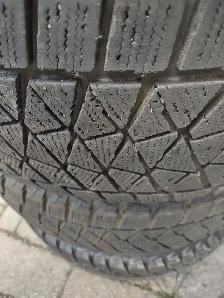 -4 pneus hiver Bridgestone Blizzak 245-60R18 excellent état - Photo 3
