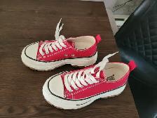 Soulier Snikers 2.0 rouge neuf grandeur 6 - Photo 3