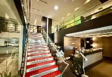 Monthly Rental: Newly Furnished Hotel Condo by Eaton Center - Photo 8
