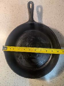 Cast iron skillets - Photo 2