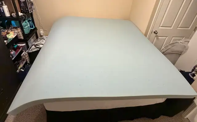 King Size Memory Foam Mattress Topper