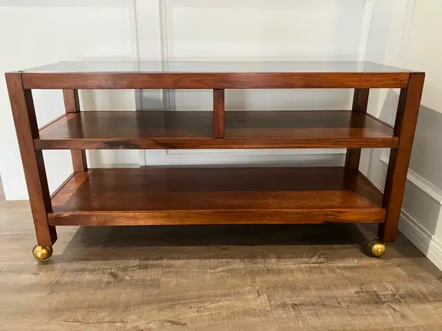 Entertainment stand
