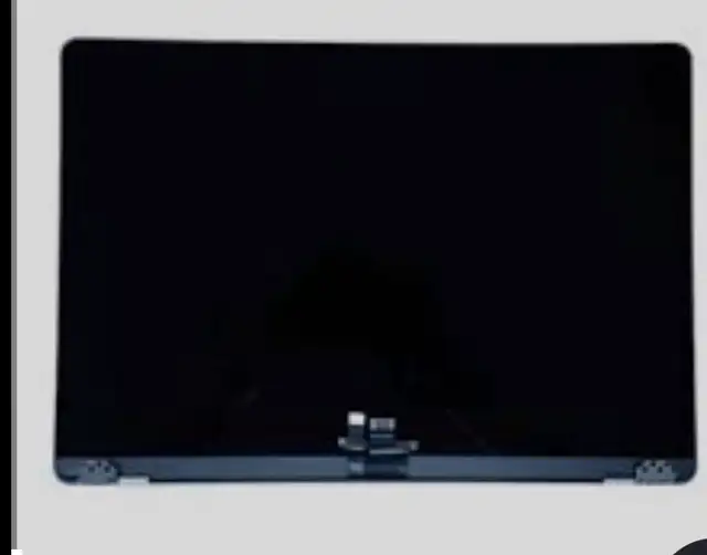 MacBook Air A3421 2025  Screen