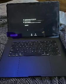MacBook Air A3421 2025  Screen - Photo 3