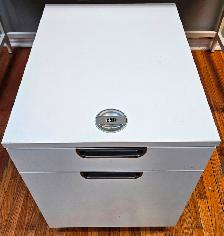 Small File Cabinet, Mobile Pedestal - Photo 3