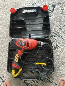 BLACK DECKER DR220G 3/8' Corded Drill with Case