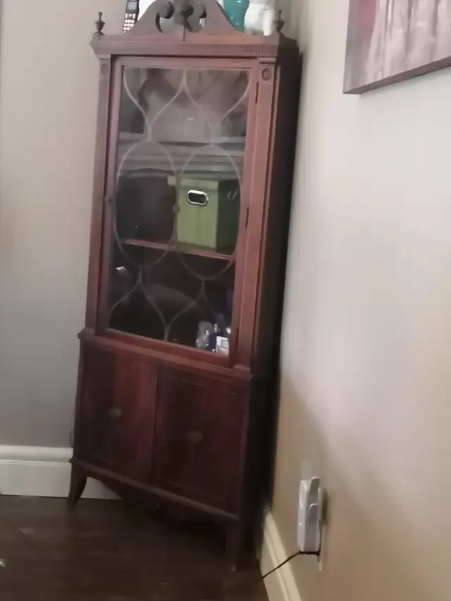 Free Corner Unit