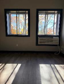 HUNTSVIL – 1 BED  $1500 - SENIOR DISC AVAIL   AC - Photo 6