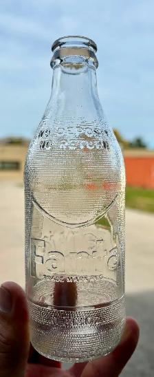 Vintage Metal Bottle Carrier (w Vintage Lot Of Glass Bottles) - Photo 6