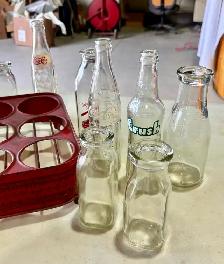 Vintage Metal Bottle Carrier (w Vintage Lot Of Glass Bottles) - Photo 9