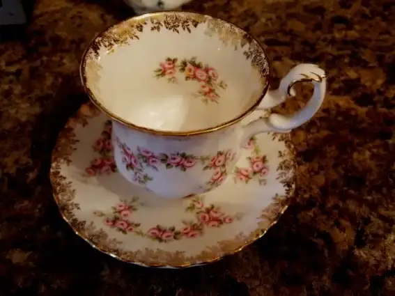 Royal Albert - Dimity Rose