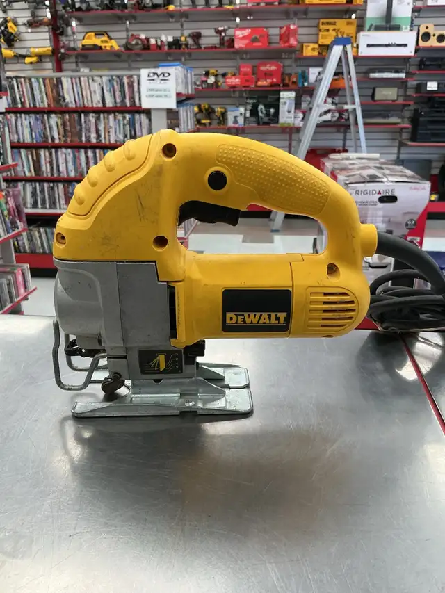 scie sauteuse Dewalt