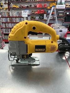 scie sauteuse Dewalt