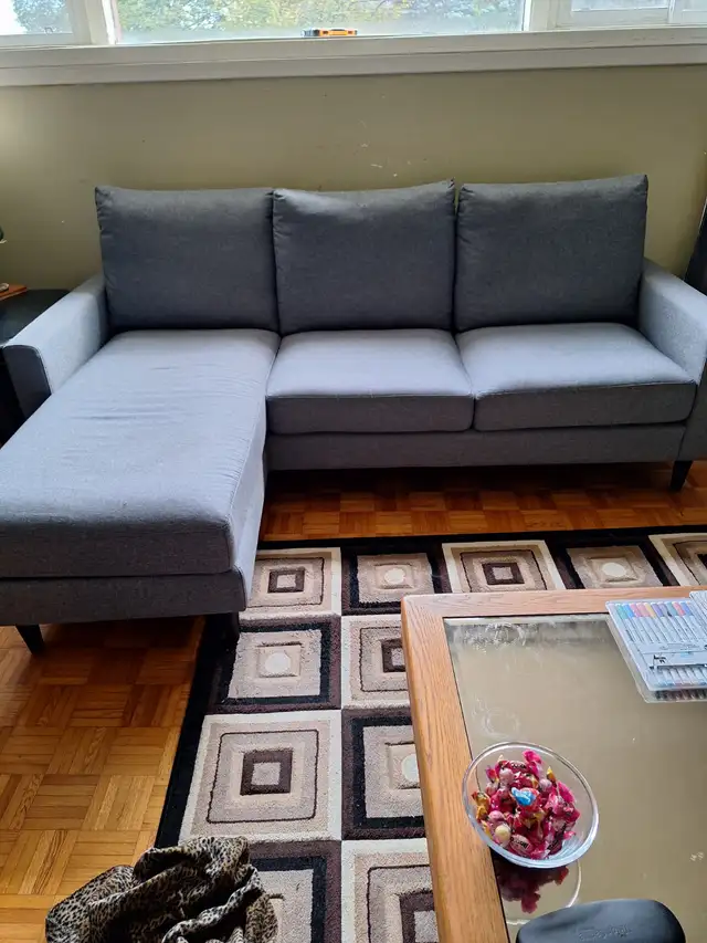 FREE SECTIONAL MIDLAND