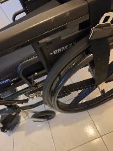 Breezy 600 Manual Wheelchair - Photo 3