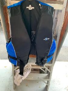 Childrens Life Vests - Photo 2
