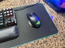 Custom Gaming Desktop PC with MSI Monitor - Photo 6