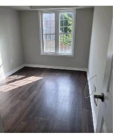 Roommate wanted: Available Sunday November 1: Dorset Park area - Photo 8