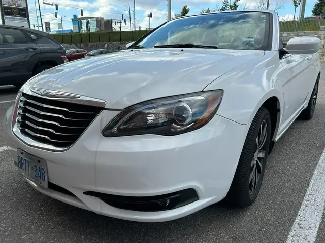 2012 Chrysler 200 S Convertible