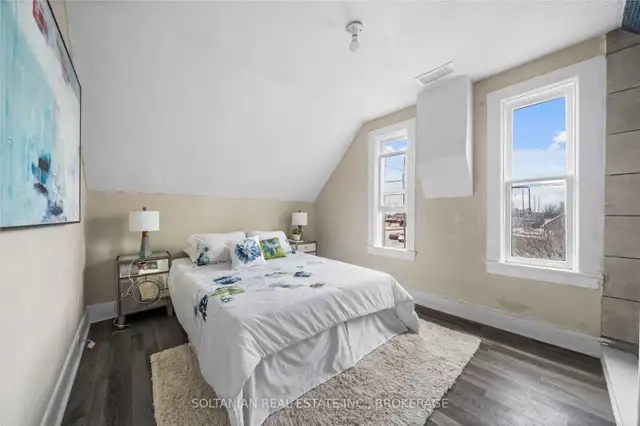 Bright Furnished Private Room with Ensuite Bathroom | Vaughan