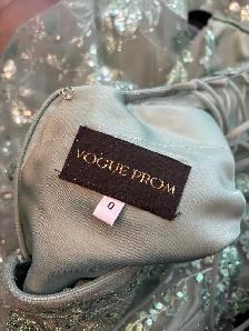 Vogue Prom / Grad dress size 0 - Photo 5