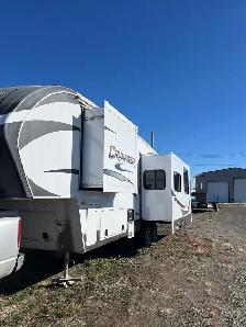 2013 crusader 5th wheel bunk