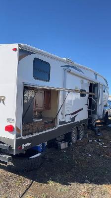 2013 crusader 5th wheel bunk - Photo 3