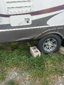 2013 crusader 5th wheel bunk - Photo 10