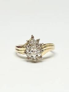 14k  pear shape Diamond Cluster  Ring