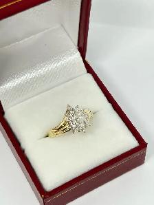 14k  pear shape Diamond Cluster  Ring - Photo 3