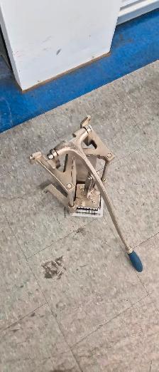Restaurant Equipment Lot – Gelato Machine, Fridge, Grill - Photo 8
