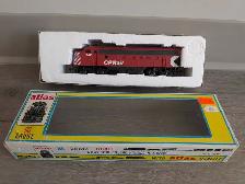 ATLAS CP Rail train engine HO Scale excellent condition $75 obo - Photo 2