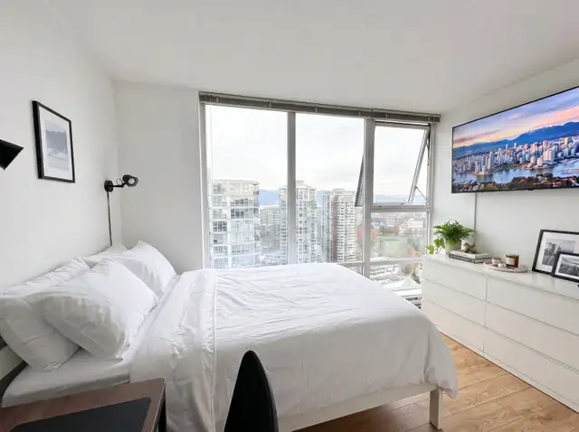Furnished Ensuite Room,Free Perks,Move-in Ready:111 West Georgia