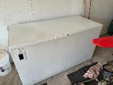 perfect fridge if you hunt and cheap !!