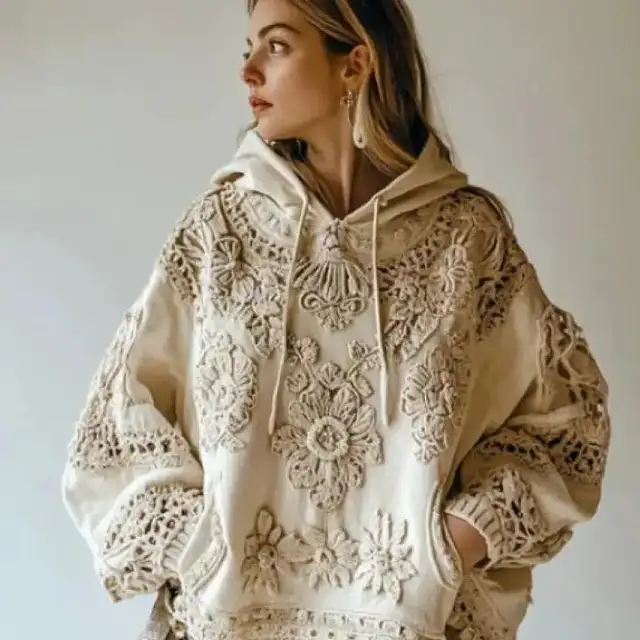 MAISON VÉLINE Sweat Femme Imprimé 3D Stéréoscopique Beige