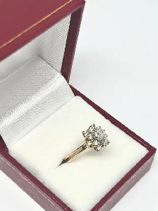 14k Oval shape Diamond Cluster Ring - Photo 5