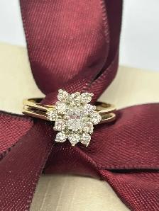 14k Oval shape Diamond Cluster Ring - Photo 6