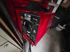 Lincoln Electric AC-100 AC100 Arc Welder - Photo 4