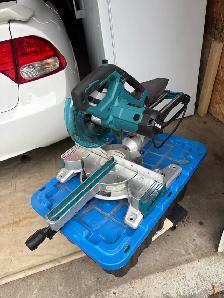 Makita mitre saw - Photo 2